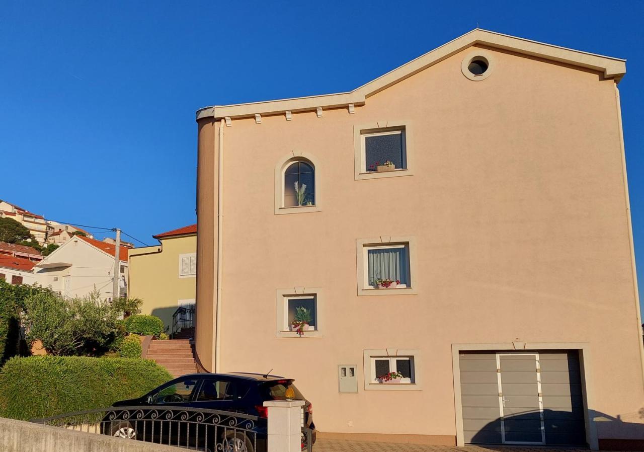 Apartment Polic Šibenik Eksteriør billede